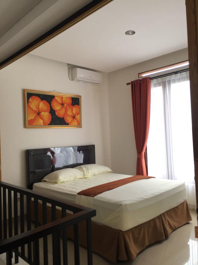 Padma Laguna Guesthouse Baturetno Экстерьер фото